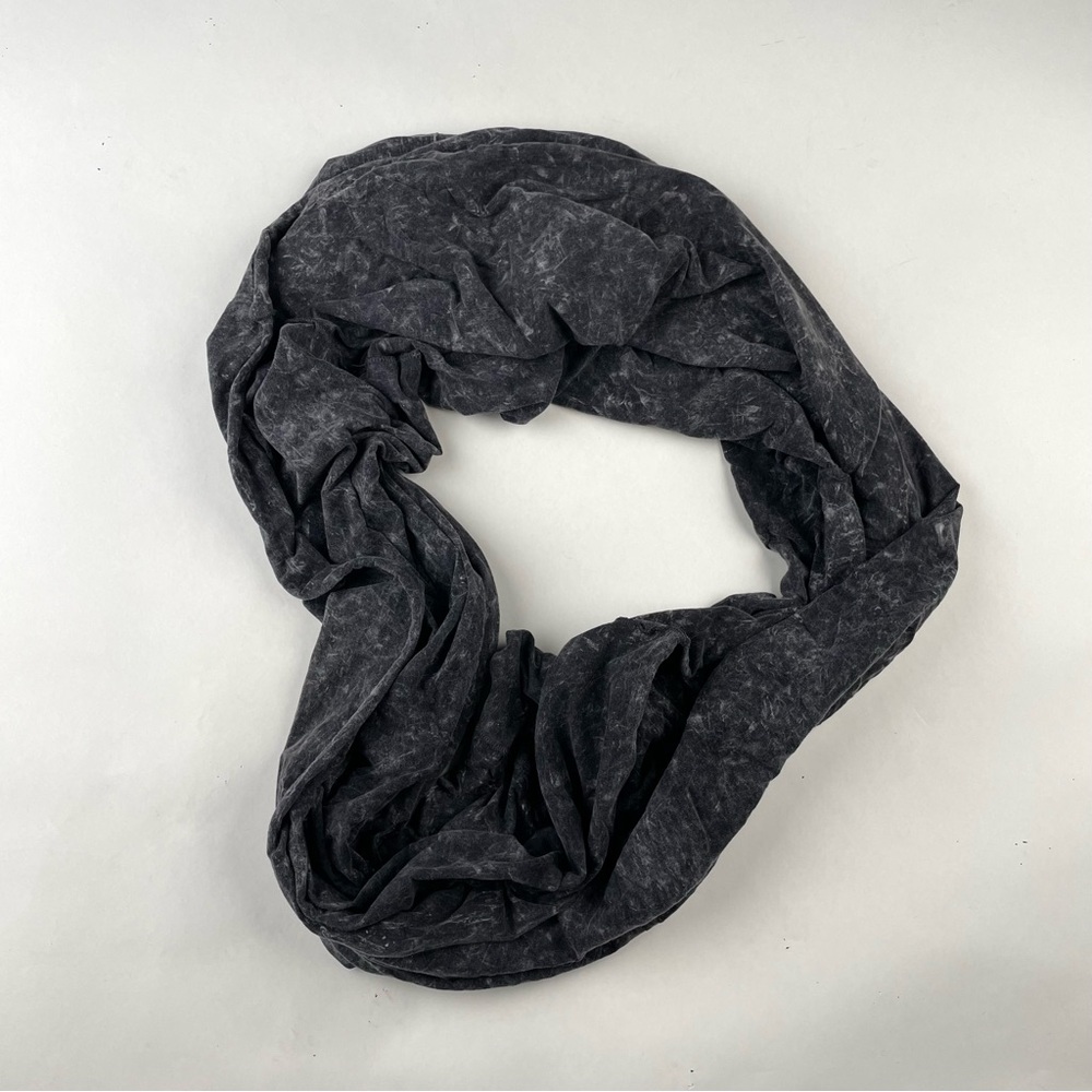 American apparel Black Crinkled Scarf